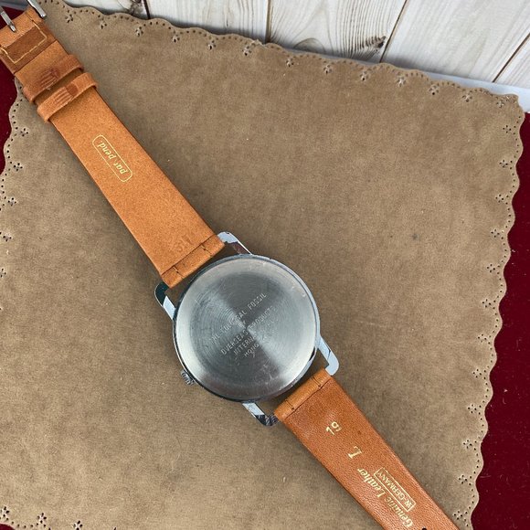 Vintage Fossil Colassal Collection Moonphase Watch Silver Tone Bezel - Picture 7 of 8